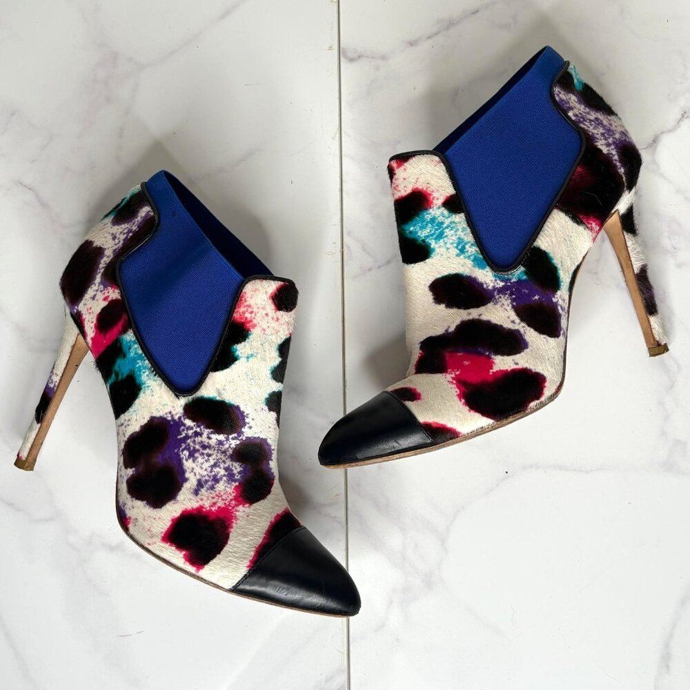 Alberto Guardiani Calf Hair White Rainbow Leopard Print Ankle Booties Heels 37.5